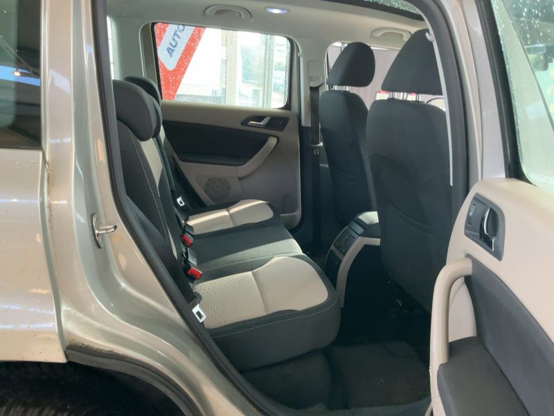 Skoda Yeti 1.4 TSI Experience 2011 – снимка 19