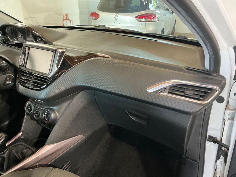 Peugeot 2008 1.6 Blue-HDi Active 2016 – снимка 42