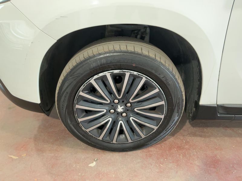 Peugeot 2008 1.6 Blue-HDi Active 2016 – снимка 3