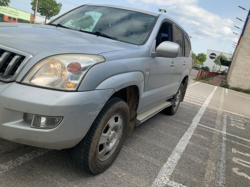 Toyota Land Cruiser 3.0 D-4D VX 2005 – снимка 2