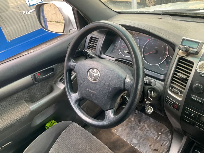 Toyota Land Cruiser 3.0 D-4D VX 2005 – снимка 35