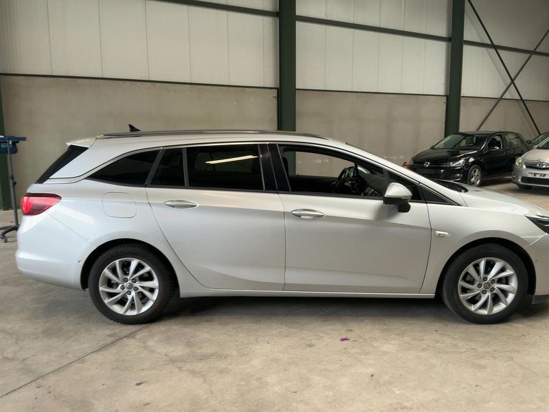 Opel Astra 1.5 CDTI Elegance Start/Stop 2020 – снимка 10