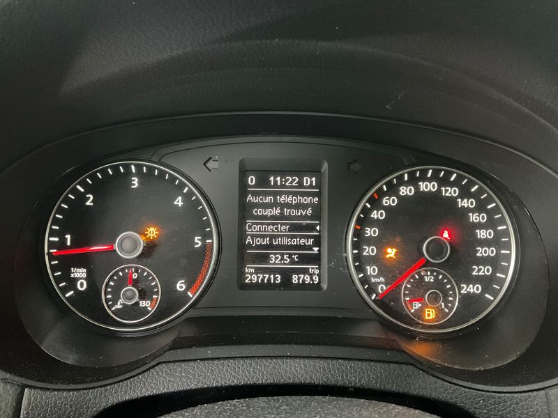 Volkswagen Sharan 2.0 TDI Cup BlueMotion Tech 2015 – снимка 18