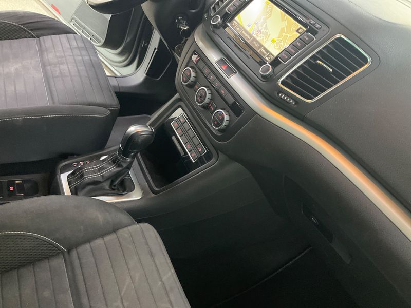 Volkswagen Sharan 2.0 TDI Cup BlueMotion Tech 2015 – снимка 44