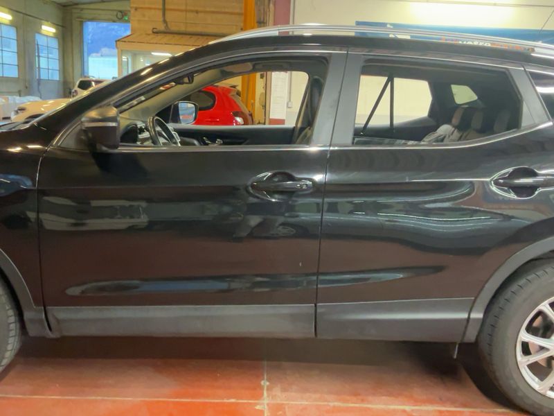 Nissan Qashqai 1.6 dCi Black Edition 2017 – снимка 4