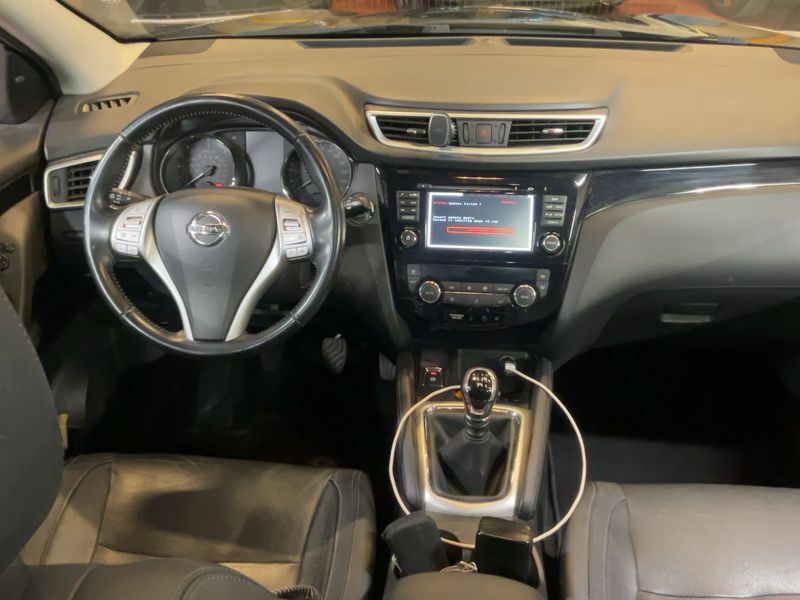 Nissan Qashqai 1.6 dCi Black Edition 2017 – снимка 17