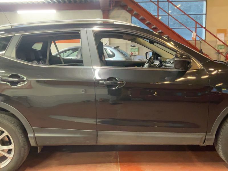 Nissan Qashqai 1.6 dCi Black Edition 2017 – снимка 10