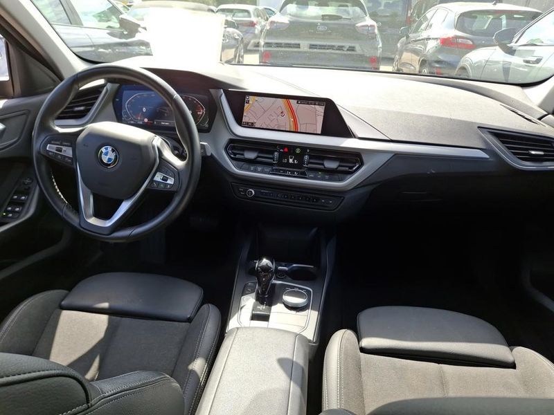 BMW 1er 116i Advantage 2024 – снимка 11