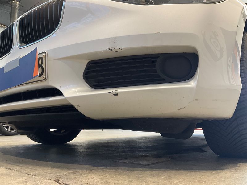 BMW 1er 116d 2013 – снимка на щета 38