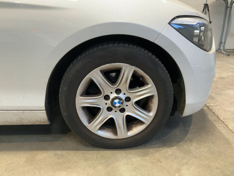 BMW 1er 116d 2013 – снимка на щета 11