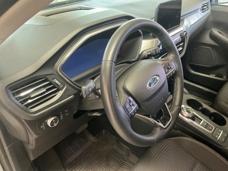 Ford Kuga 2.5 Plug-in Hybrid Titanium 2022 – снимка 26