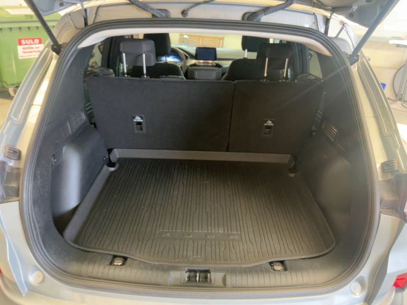Ford Kuga 2.5 Plug-in Hybrid Titanium 2022 – снимка 15