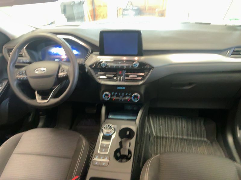 Ford Kuga 2.5 Plug-in Hybrid Titanium 2022 – снимка 17