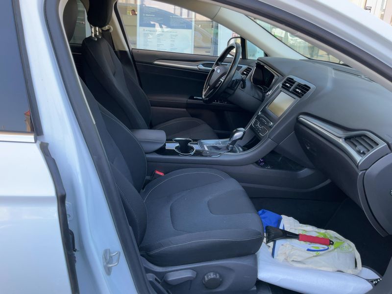 Ford Mondeo 2.0 TDCi Titanium 2015 – снимка 16
