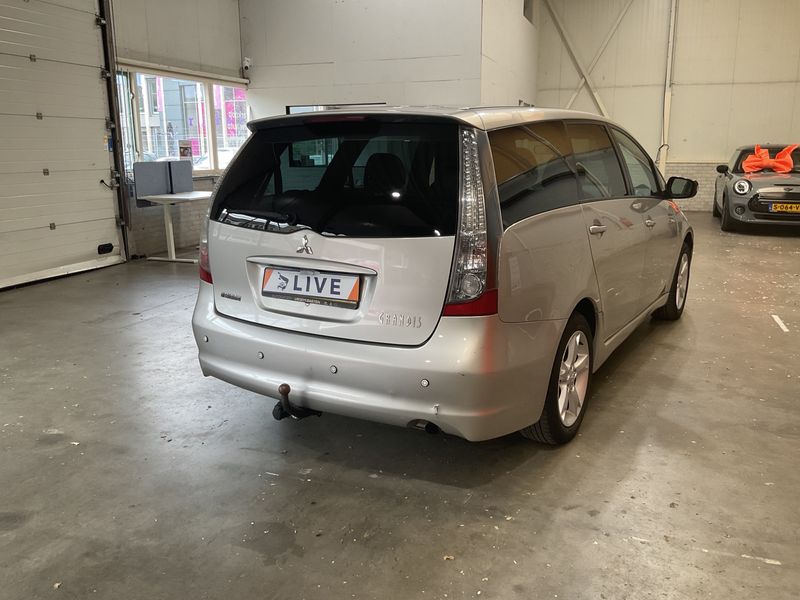 Mitsubishi Grandis 2.4 Intense 2007 – снимка 2