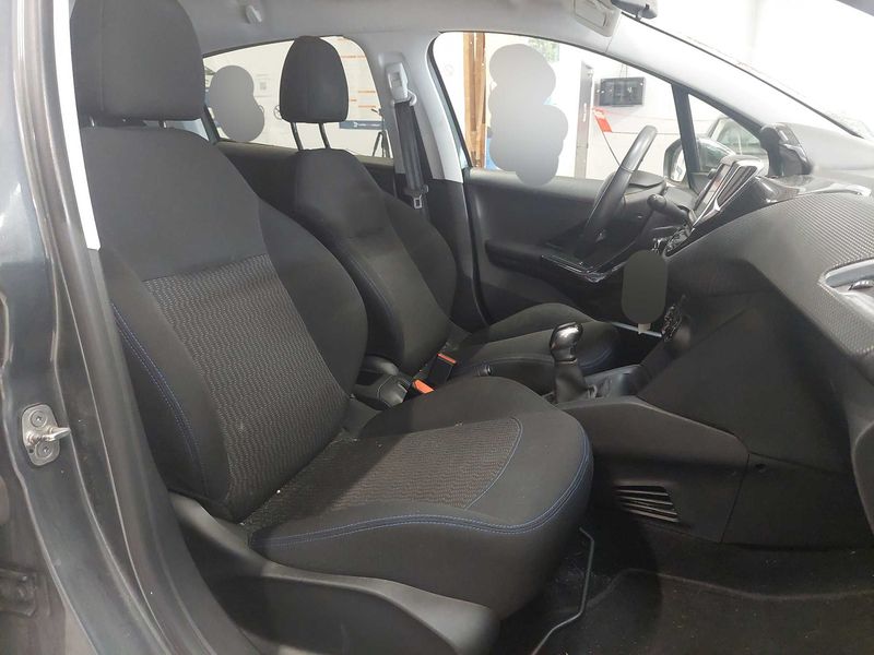 Peugeot 208 1.2 VTi Style 2017 – снимка 10