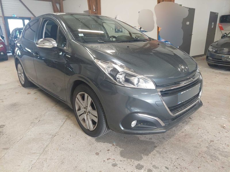 Peugeot 208 1.2 VTi Style 2017 – снимка 6