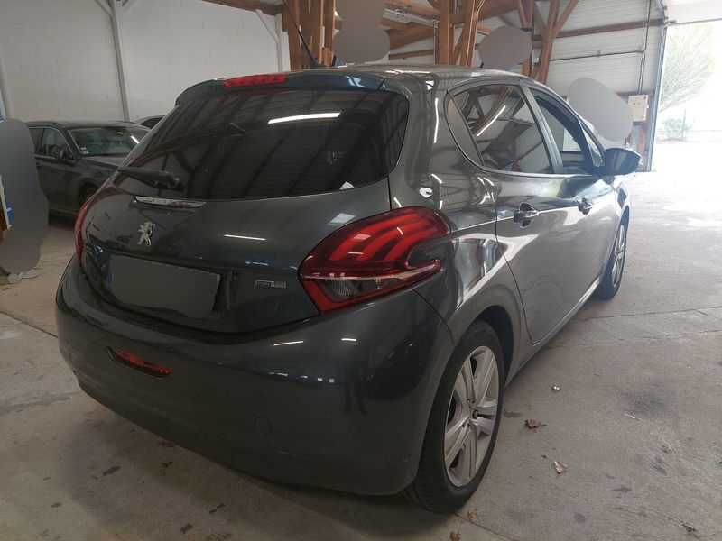 Peugeot 208 1.2 VTi Style 2017 – снимка 5