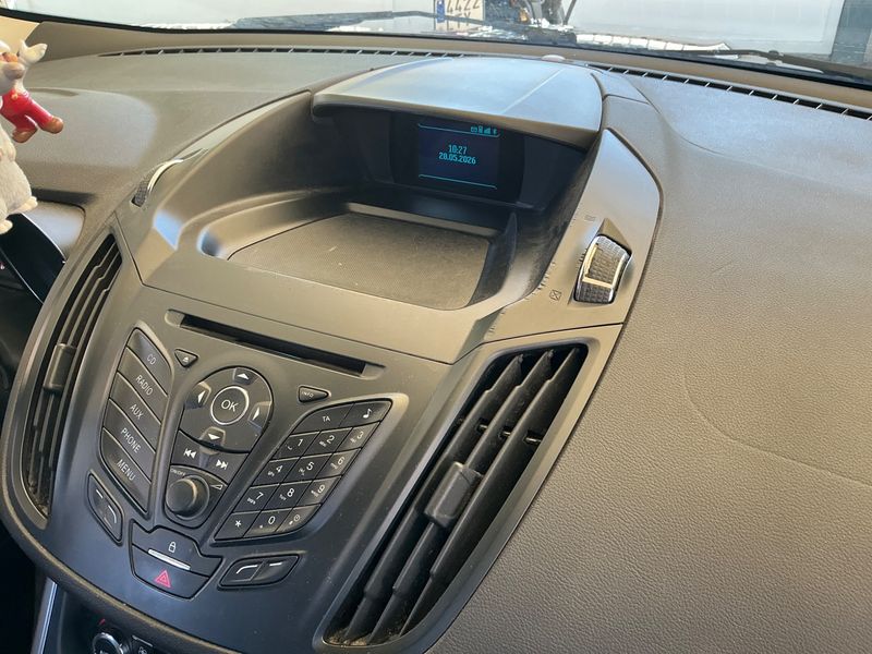Ford Kuga 2.0 TDCi Trend 2014 – снимка 27