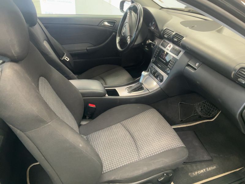 Mercedes-Benz C-Klasse C 180 Kompressor Sport Edition 2006 – снимка 16