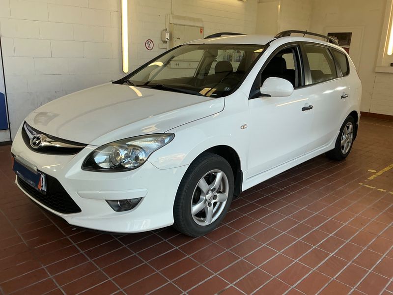 Hyundai i30 1.4 Classic 2013 – снимка 1
