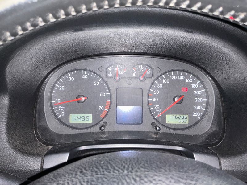 Volkswagen Golf IV 1.8 Turbo GTI 2002 – снимка 4