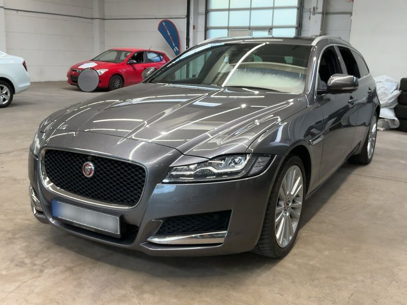 Jaguar XF 25d Portfolio AWD 2018 – снимка 1