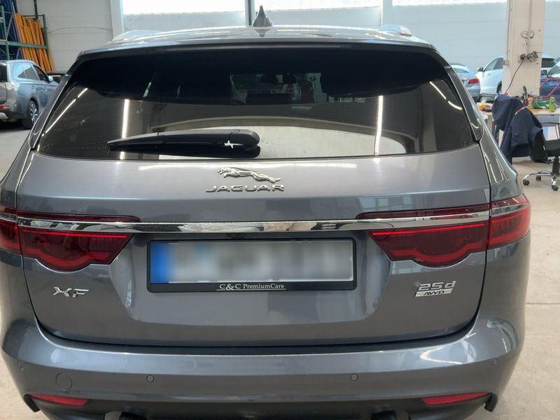 Jaguar XF 25d Portfolio AWD 2018 – снимка 7