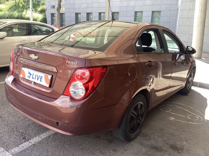 Chevrolet Aveo 1.4 LT 2011 – снимка 2