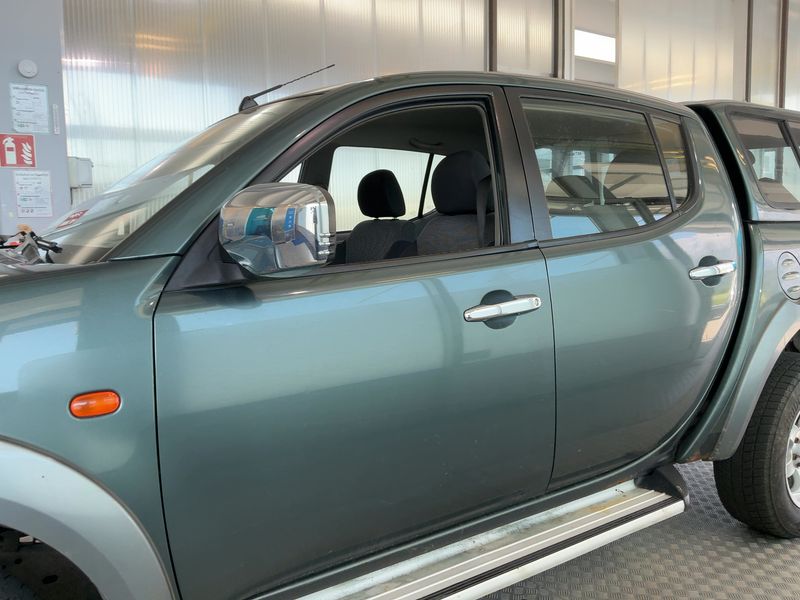 Mitsubishi L 200 2.5 DI-D Intense Doppelkabine 4WD 2007 – снимка 4