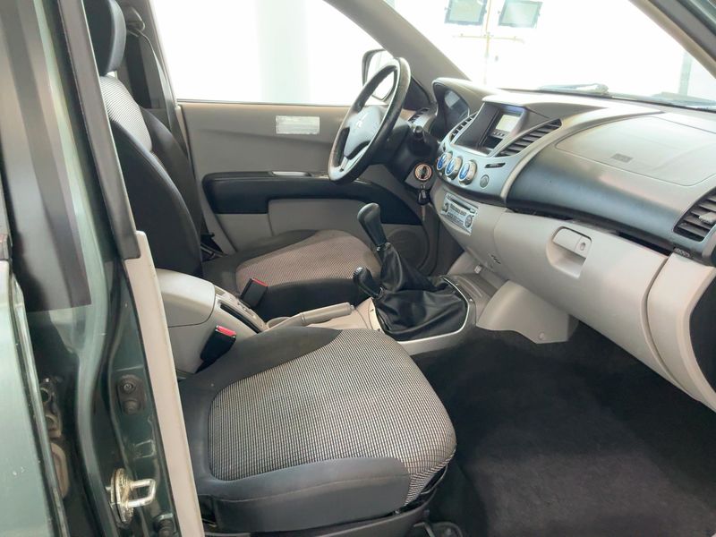 Mitsubishi L 200 2.5 DI-D Intense Doppelkabine 4WD 2007 – снимка 17