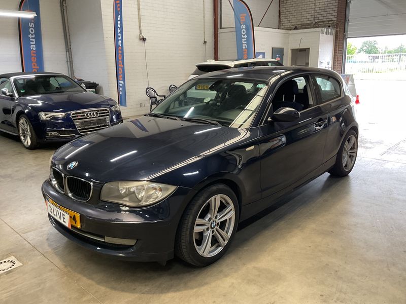 BMW 1er 118d 2009 – снимка 1