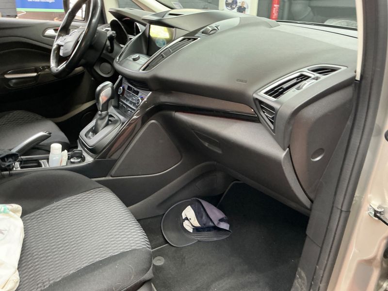 Ford Grand C-Max 1.5 EcoBoost Titanium 2017 – снимка 22