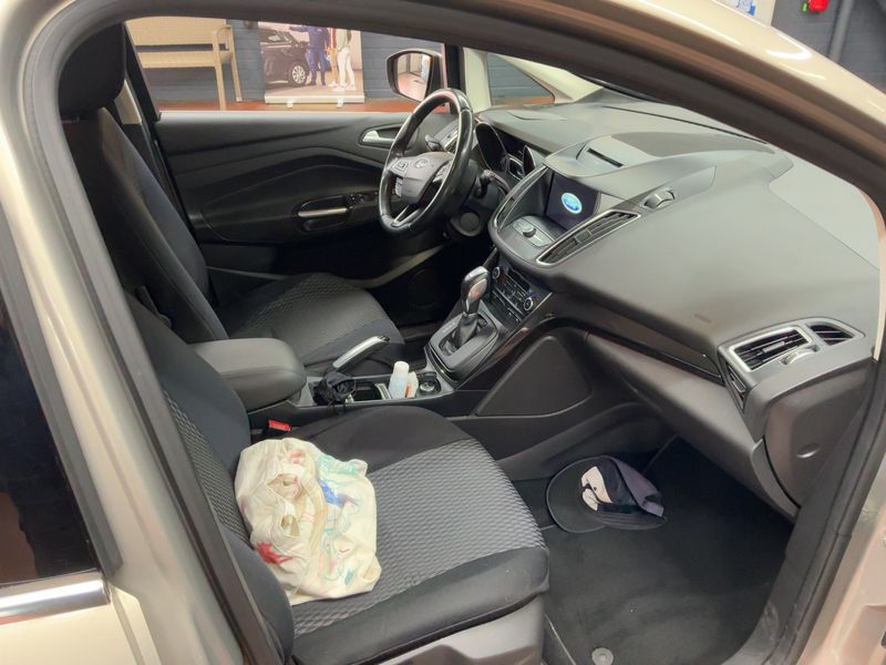Ford Grand C-Max 1.5 EcoBoost Titanium 2017 – снимка 17