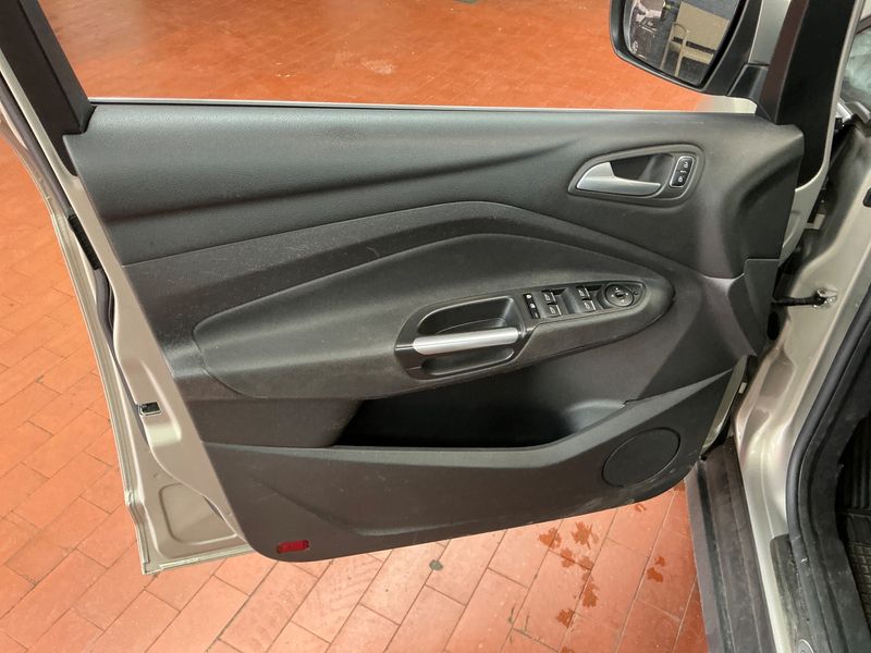 Ford Grand C-Max 1.5 EcoBoost Titanium 2017 – снимка 27