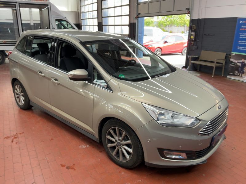 Ford Grand C-Max 1.5 EcoBoost Titanium 2017 – снимка 12