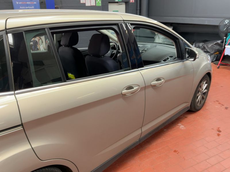 Ford Grand C-Max 1.5 EcoBoost Titanium 2017 – снимка 10