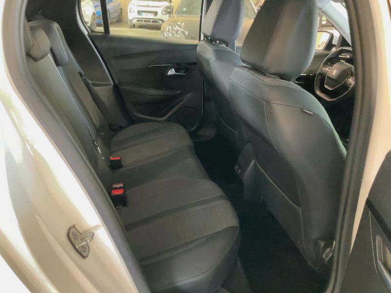 Peugeot 208 1.2 PureTech Allure 2019 – снимка 19