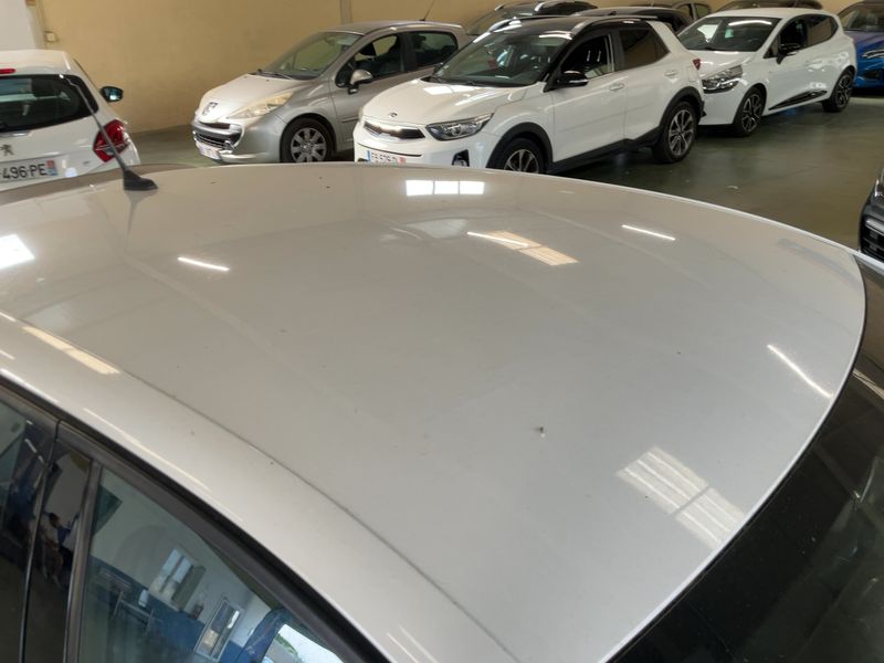 Peugeot 208 1.2 PureTech Allure 2019 – снимка 13