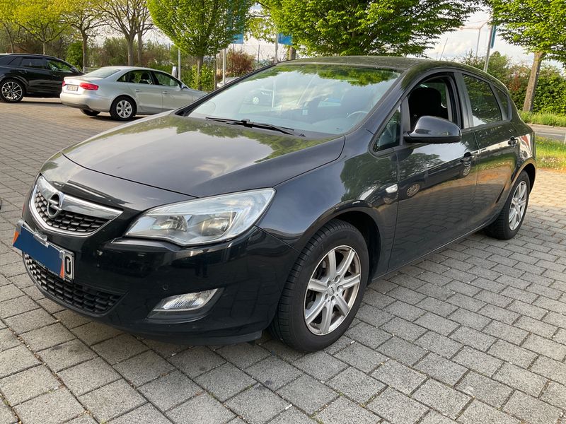 Opel Astra 1.4 Turbo Selection 2012 – снимка 1
