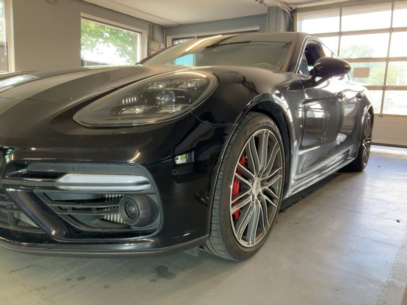 Porsche Panamera Turbo 2018 – снимка 2