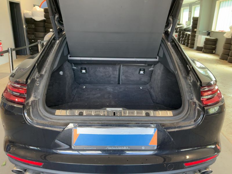 Porsche Panamera Turbo 2018 – снимка 15