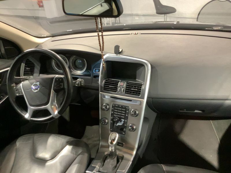 Volvo XC60 2.4 D5 Summum AWD 2012 – снимка 18