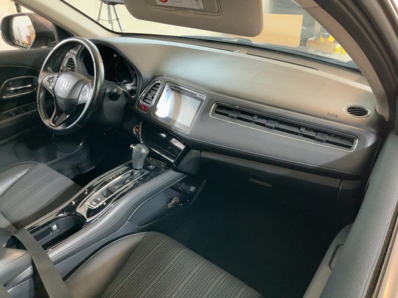 Honda HR-V 1.5 i-VTEC Elegance 2017 – снимка 17