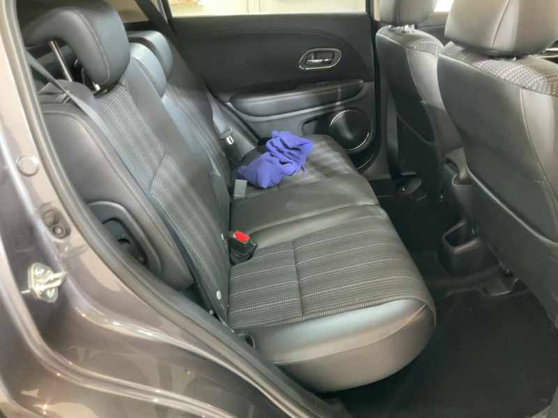 Honda HR-V 1.5 i-VTEC Elegance 2017 – снимка 19