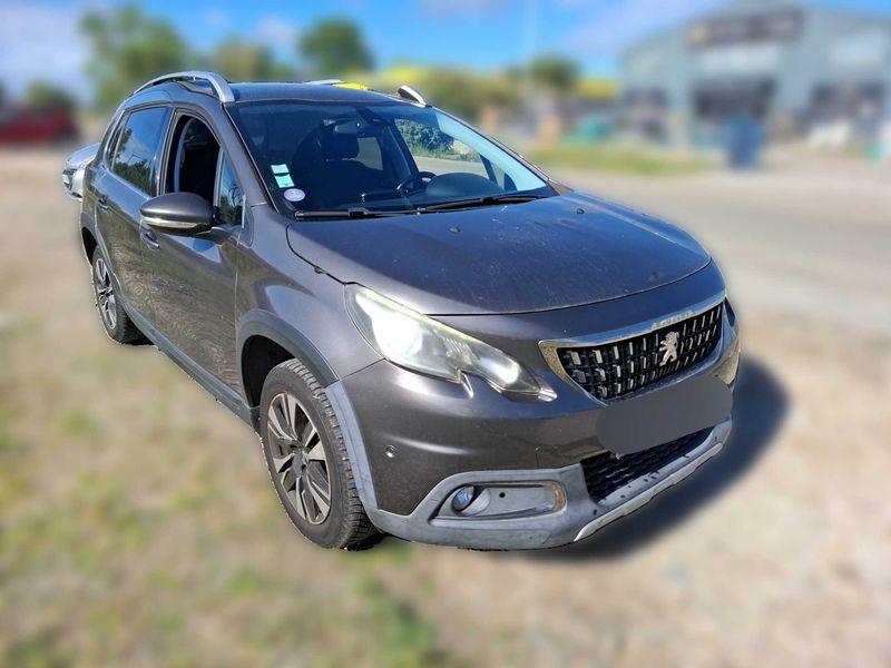 Peugeot 2008 1.2 PureTech Allure 2016 – снимка 6