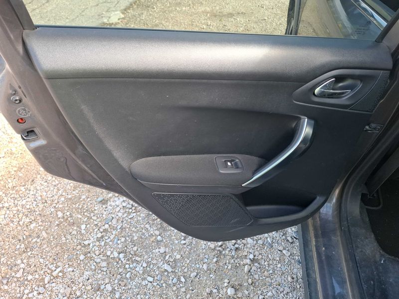 Peugeot 2008 1.2 PureTech Allure 2016 – снимка 45