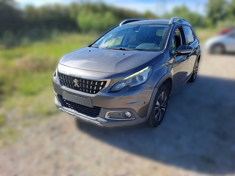 Peugeot 2008 1.2 PureTech Allure 2016 – снимка 2