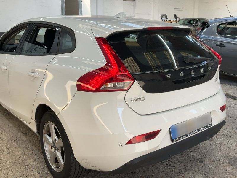 Volvo V40 2.0 D2 Kinetic 2016 – снимка 6