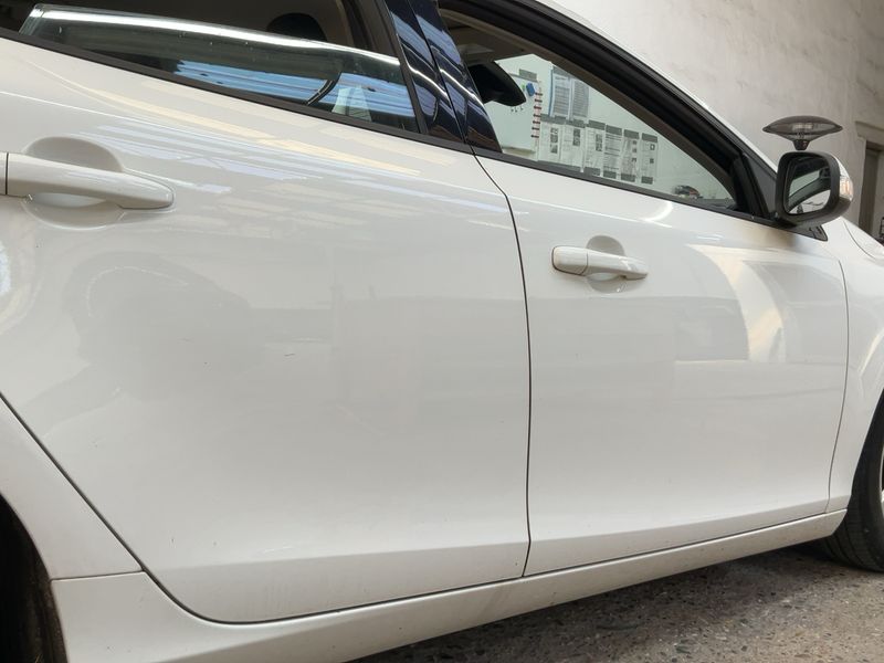 Volvo V40 2.0 D2 Kinetic 2016 – снимка 10
